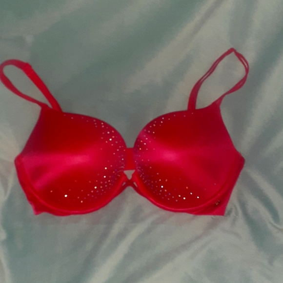Victoria's Secret Other - Womens Size 32DD Like New Red Victorias Secret Very Sexy Push Up Bra